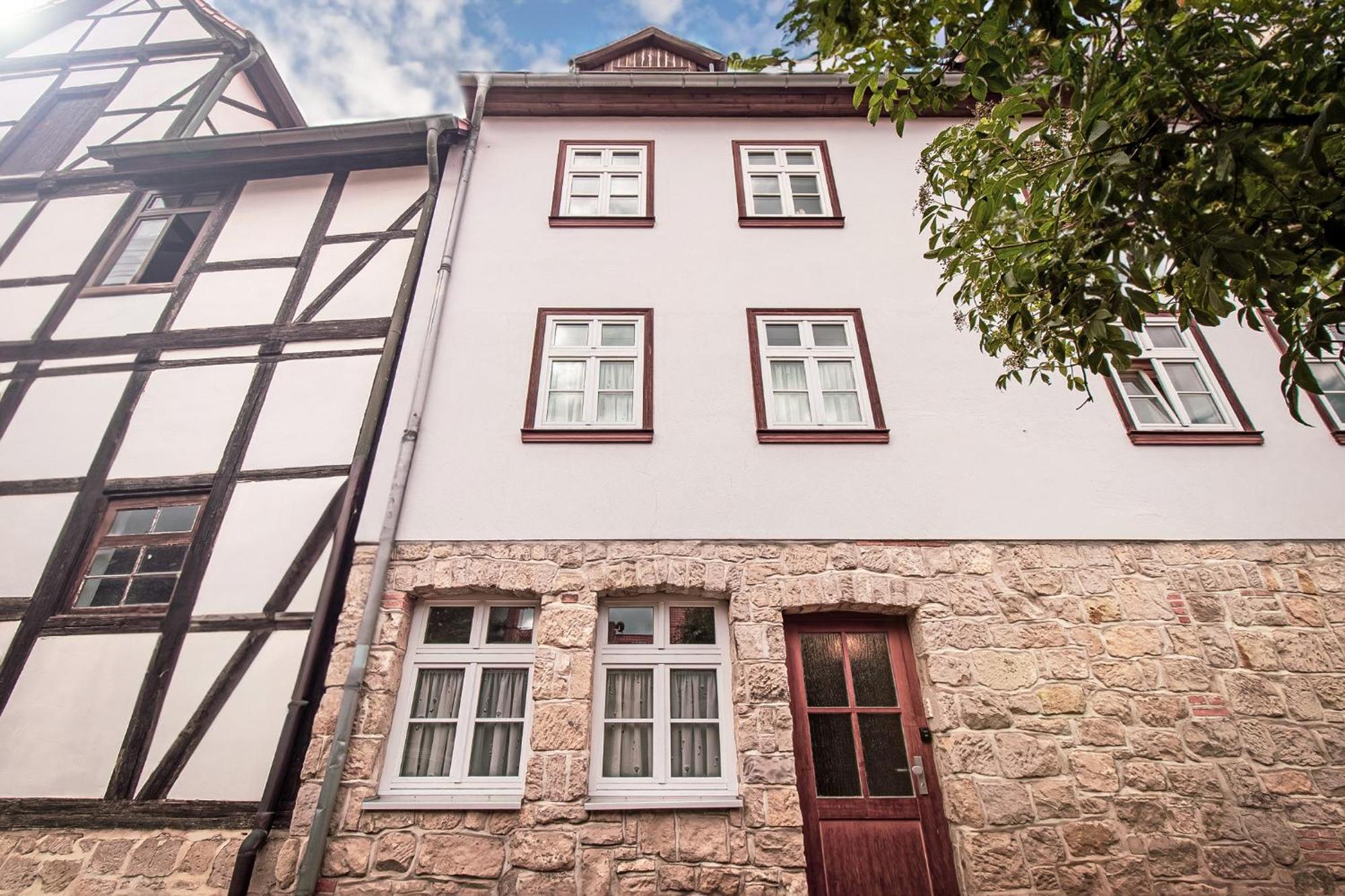 Ferienhaus Im Altstadtgaesschen Mit 3 Badezimmern Quedlinburg Exterior photo